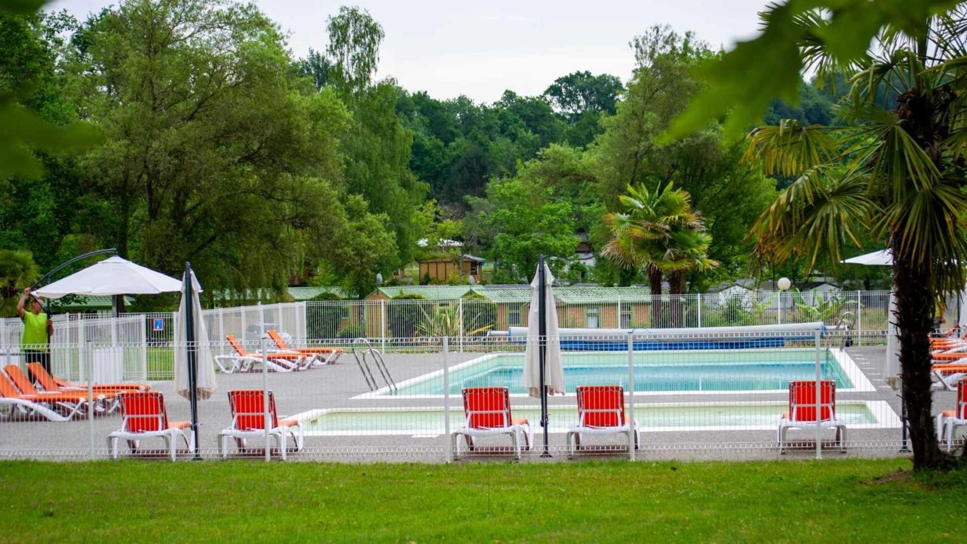 Camping - Piscine - Ccbaieb Montjoie-en-Couserans Экстерьер фото